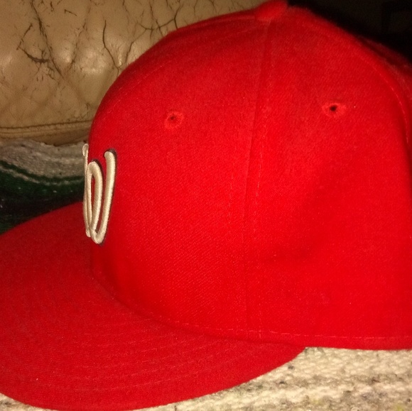 Hat - Picture 3 of 4